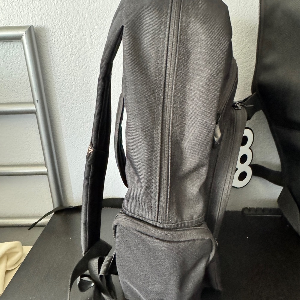 Volcom Backpack - Picture 4 of 6